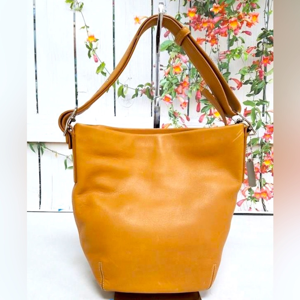 Coach Bucket Bag
